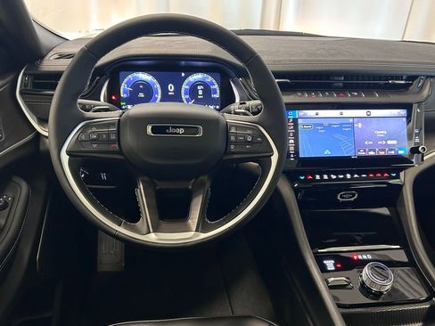 New 2026 Jeep Grand Cherokee L Limited AWD/4WD image 3