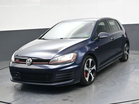 Used 2017 Volkswagen GTI SE FWD image 10