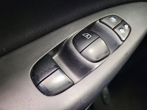 Used 2018 Nissan Sentra SV FWD image 27