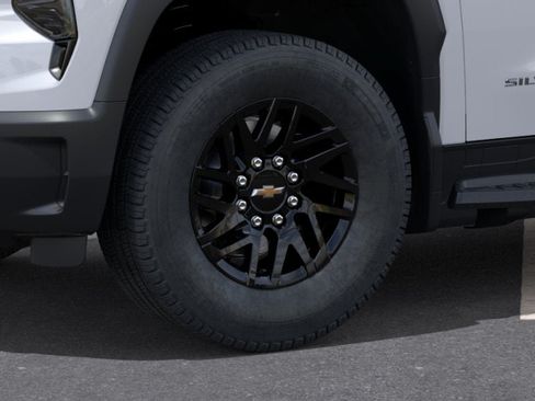New 2026 Chevrolet Silverado EV W/T AWD/4WD image 9