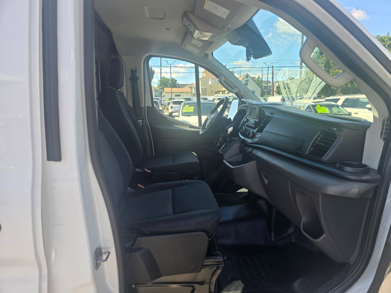 Used 2025 Ford Transit 250 Low Roof w/ Exterior Upgrade Package RWD image 16
