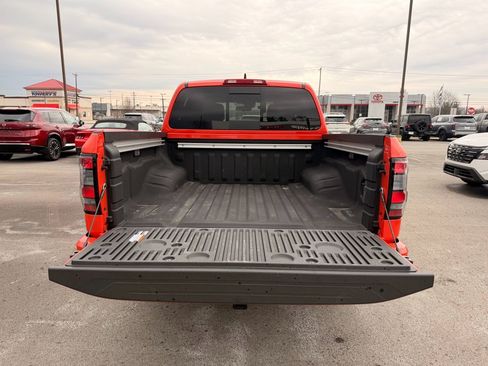 Used 2026 Nissan Frontier PRO-4X w/ Pro-4x Convenience Package image 9
