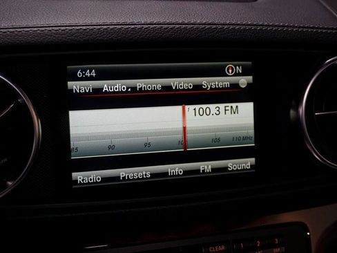 Used 2014 Mercedes-Benz SL 63 AMG image 27