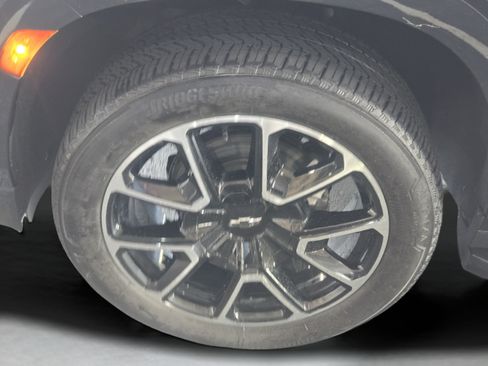Used 2023 Chevrolet Tahoe RST w/ Luxury Package AWD/4WD image 11