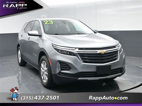 Used 2023 Chevrolet Equinox LT image 2
