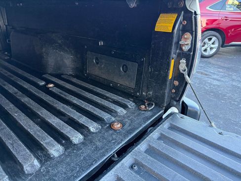 Used 2014 Toyota Tacoma 4x4 Double Cab w/ SR5 Package image 71