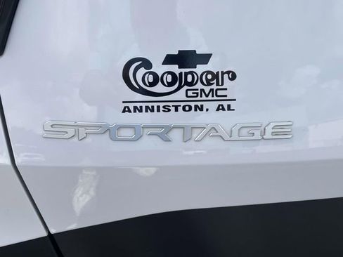 Used 2023 Kia Sportage EX FWD image 9