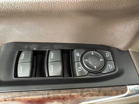 Used 2019 GMC Sierra 1500 Denali w/ Technology Package AWD/4WD image 19