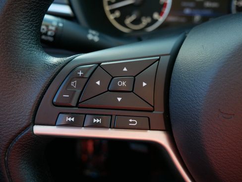 Used 2024 Nissan Altima 2.5 SV image 36