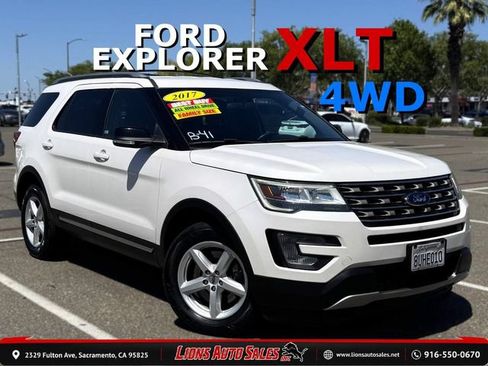 Used 2017 Ford Explorer XLT AWD/4WD image 1