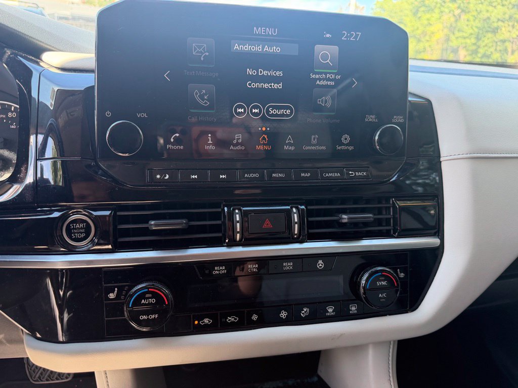 Used 2022 Nissan Pathfinder SL AWD/4WD image 9