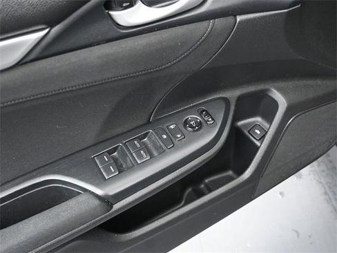 Used 2018 Honda Civic EX-T image 16