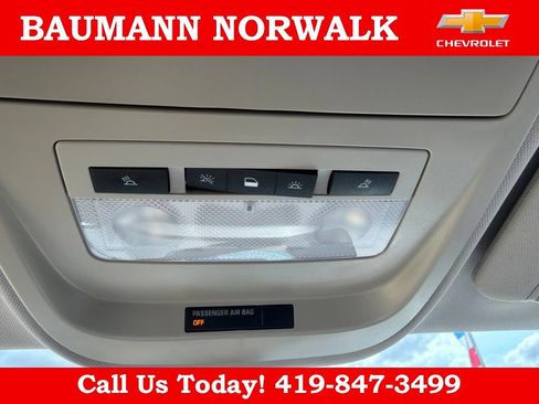 Used 2017 Chevrolet Colorado Z71 AWD/4WD image 32