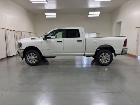 New 2026 RAM 2500 Big Horn AWD/4WD image 5
