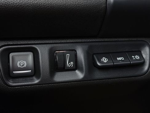 Used 2022 GMC Acadia Denali w/ Denali Ultimate Package image 45