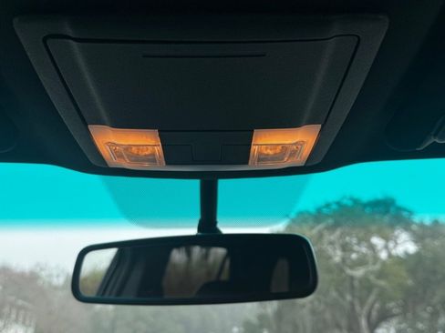 Used 2016 Ford Explorer XLT w/ Equipment Group 202A image 28