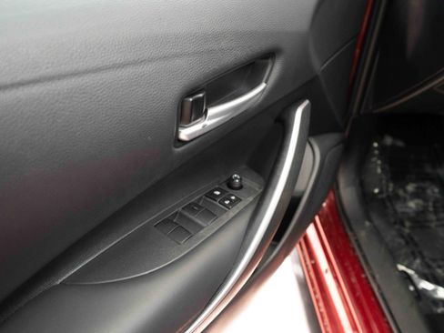 Used 2024 Toyota Corolla SE image 7