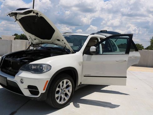 Used 2011 BMW X5 xDrive35i AWD/4WD image 93