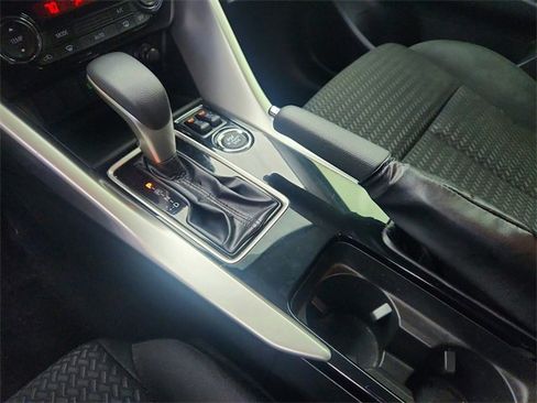Used 2023 Mitsubishi Eclipse Cross LE image 13