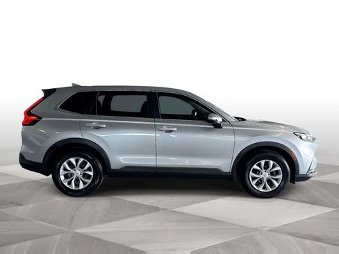 Used 2025 Honda CR-V LX image 9