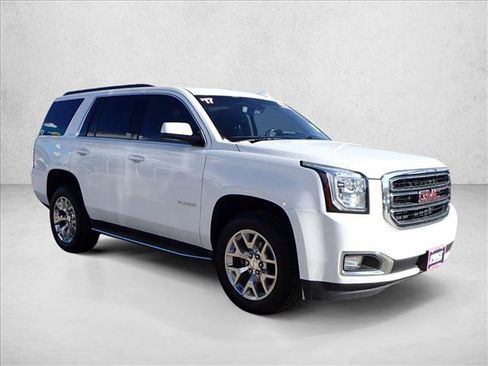 Used 2017 GMC Yukon SLE w/ SLE Value Package image 6