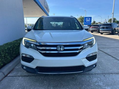 Used 2017 Honda Pilot Touring image 2