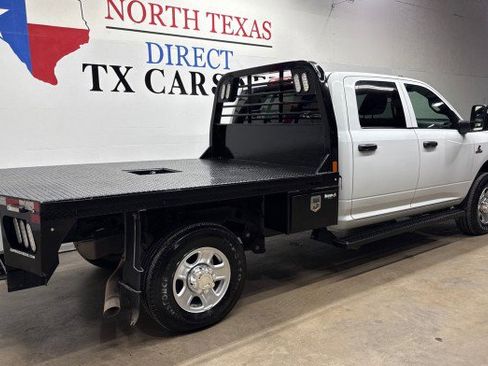 Used 2024 RAM 2500 Tradesman w/ Chrome Appearance Group image 5