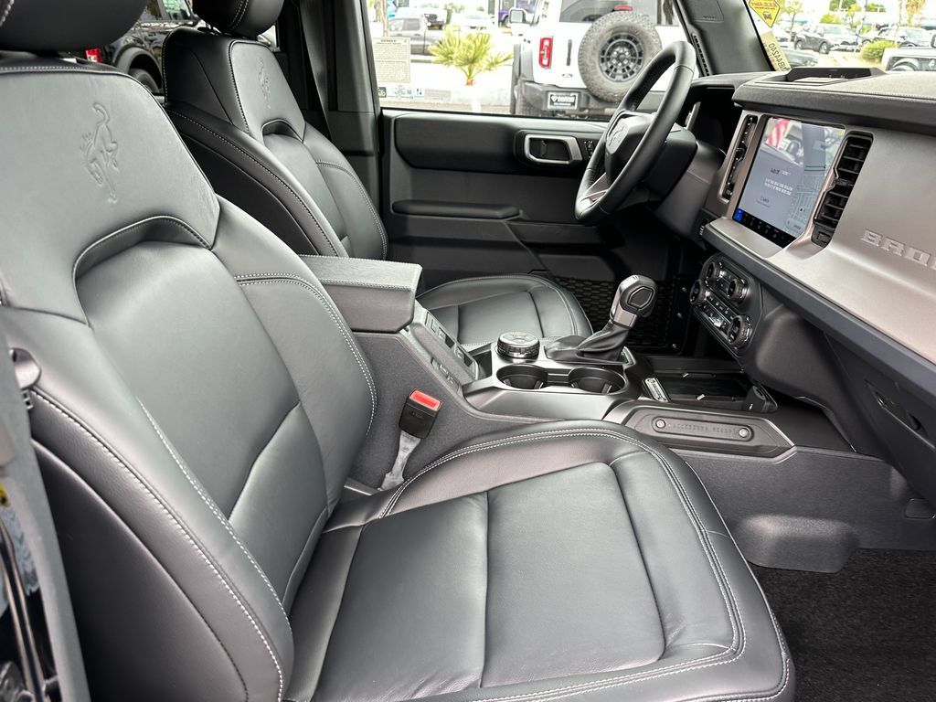 New 2026 Ford Bronco Outer Banks AWD/4WD image 16