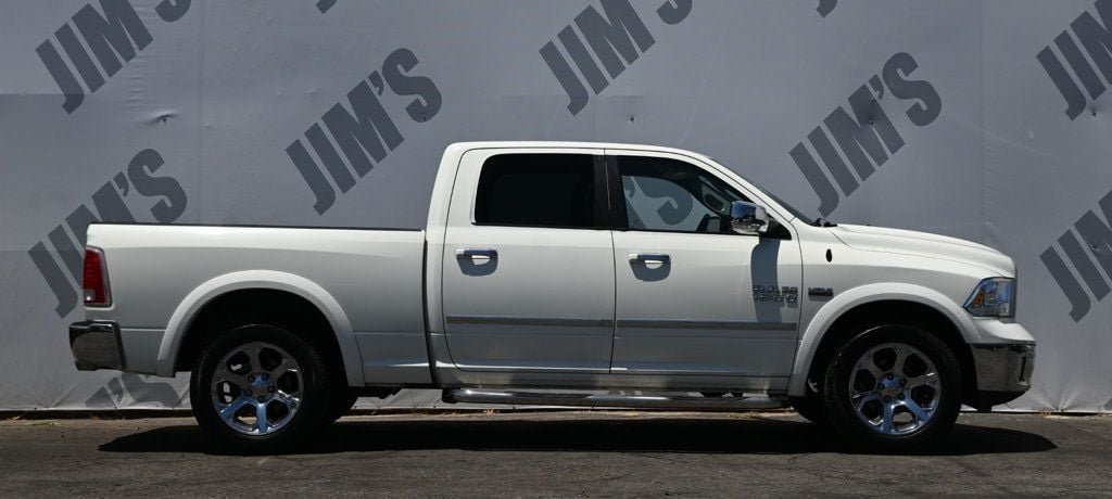 Used 2017 RAM 1500 Laramie w/ Convenience Group AWD/4WD image 4