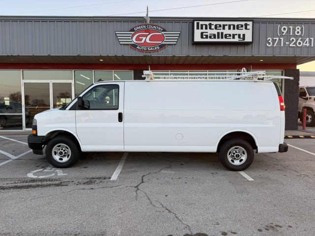 Used 2023 GMC Savana 2500 Extended w/ Driver Convenience Package RWD image 10