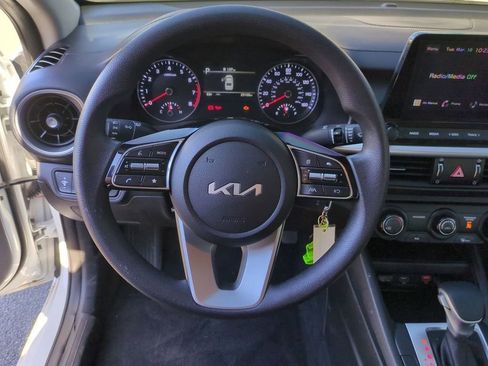 Used 2024 Kia Forte LXS w/ LXS Technology Package image 14