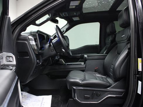 Used 2026 Ford F350 Platinum w/ Tremor Off-Road Package AWD/4WD image 12