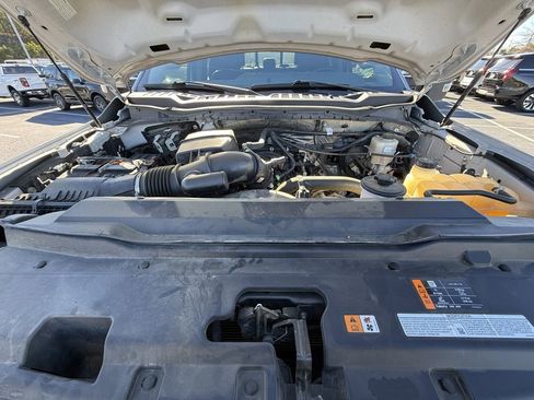 Used 2023 Ford F250 Lariat w/ Black Appearance Package image 31