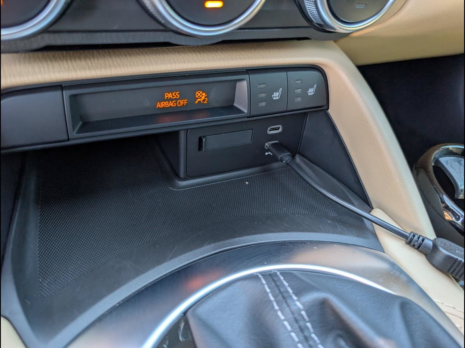 Used 2026 MAZDA MX-5 Miata Grand Touring RWD image 16