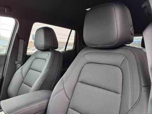 New 2026 Chevrolet Equinox LT w/ Convenience Package II AWD/4WD image 12