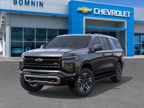 New 2026 Chevrolet Suburban Z71 w/ Z71 Off-Road Package AWD/4WD image 7