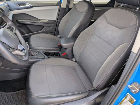 Used 2022 Volkswagen Taos SE FWD image 27