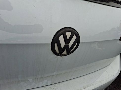 Used 2020 Volkswagen GTI Autobahn image 9