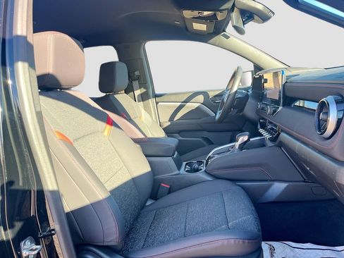 Used 2024 Chevrolet Colorado Z71 w/ LPO, Dark Essentials Package image 27