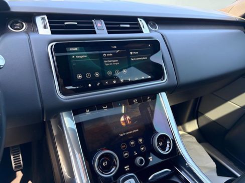 Used 2021 Land Rover Range Rover Sport HSE Silver Edition image 17