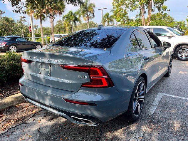Used 2022 Volvo S60 B5 R-Design FWD image 6
