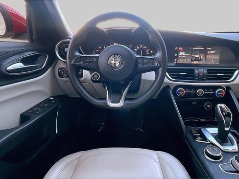 Used 2020 Alfa Romeo Giulia w/ Cold Weather Package RWD image 6