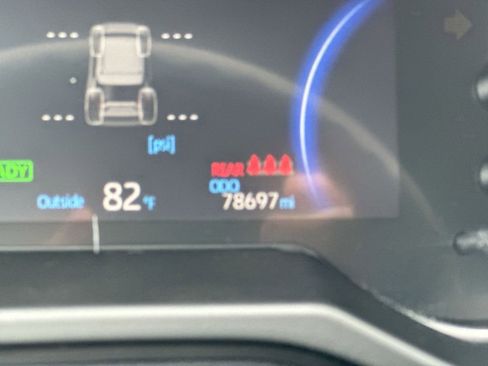 Used 2023 Toyota RAV4 LE AWD/4WD image 13