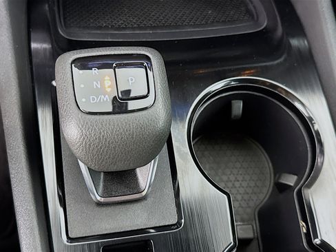 Used 2023 Nissan Rogue SV FWD image 19