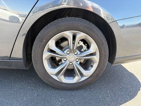 Used 2024 Honda Accord EX image 9