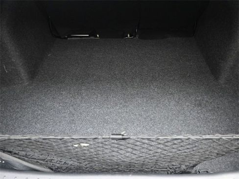 New 2025 Nissan Versa SR w/ Trunk Package image 27