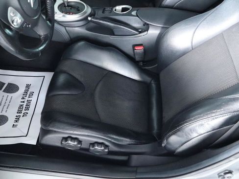 Used 2014 Nissan 370Z Touring w/ Sport Package RWD image 12