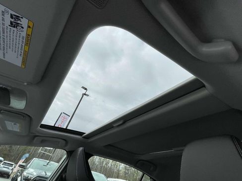 New 2026 Toyota Prius FWD image 11