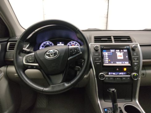 Used 2015 Toyota Camry XLE image 22