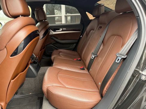 Used 2011 Audi A8 4.2 image 16